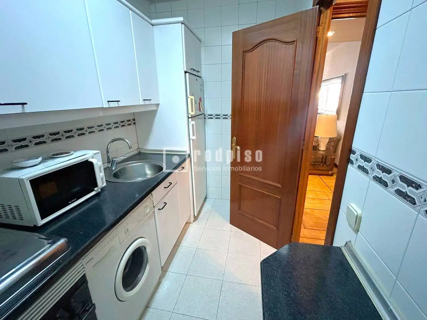 Cuina de Pis en venda en Madrid amb Calefacció, Parquet i Terrassa