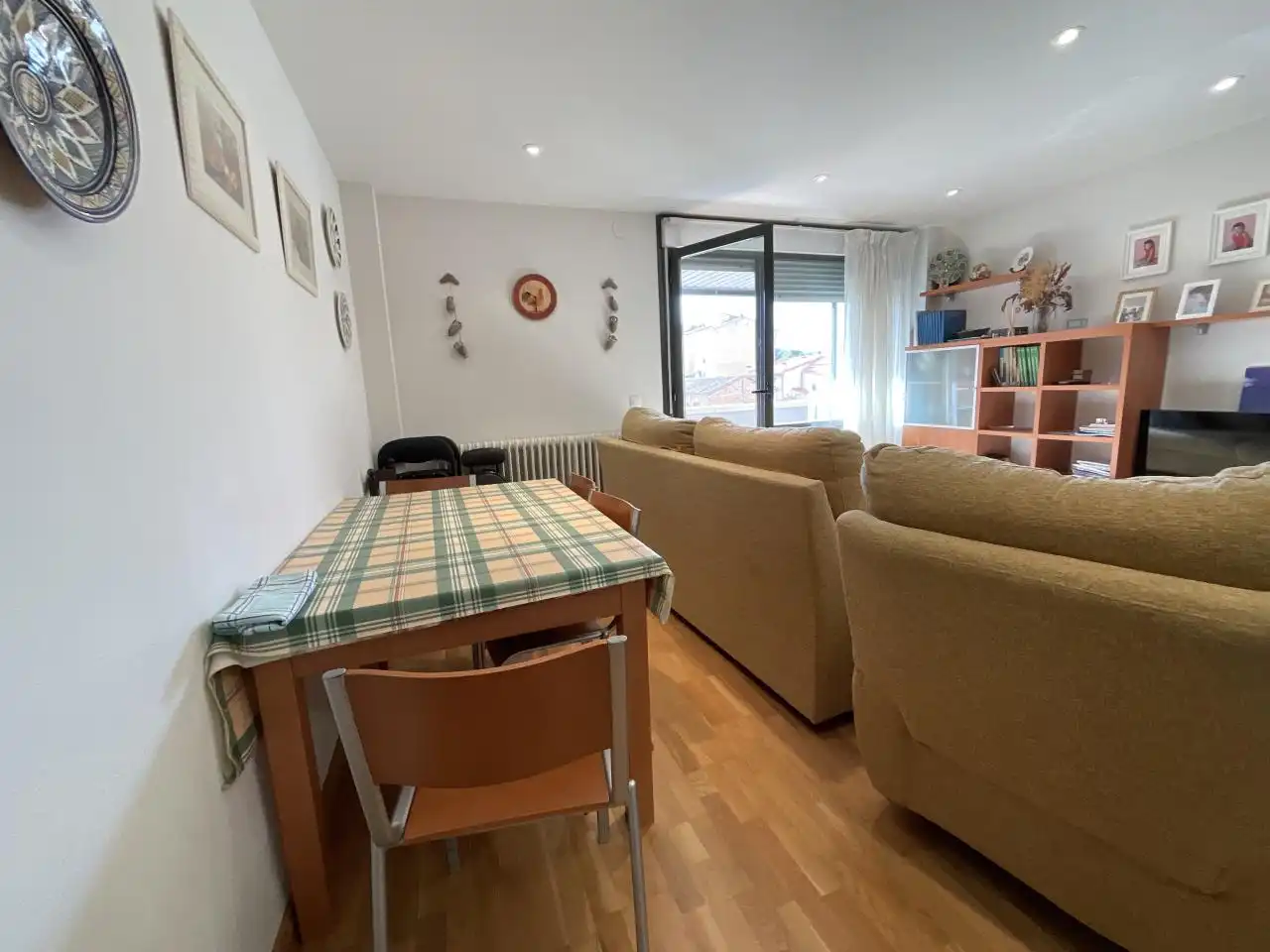 Living room of Apartments for sale in Santo Domingo de la Calzada  with Heating, Parquet flooring and Storage room