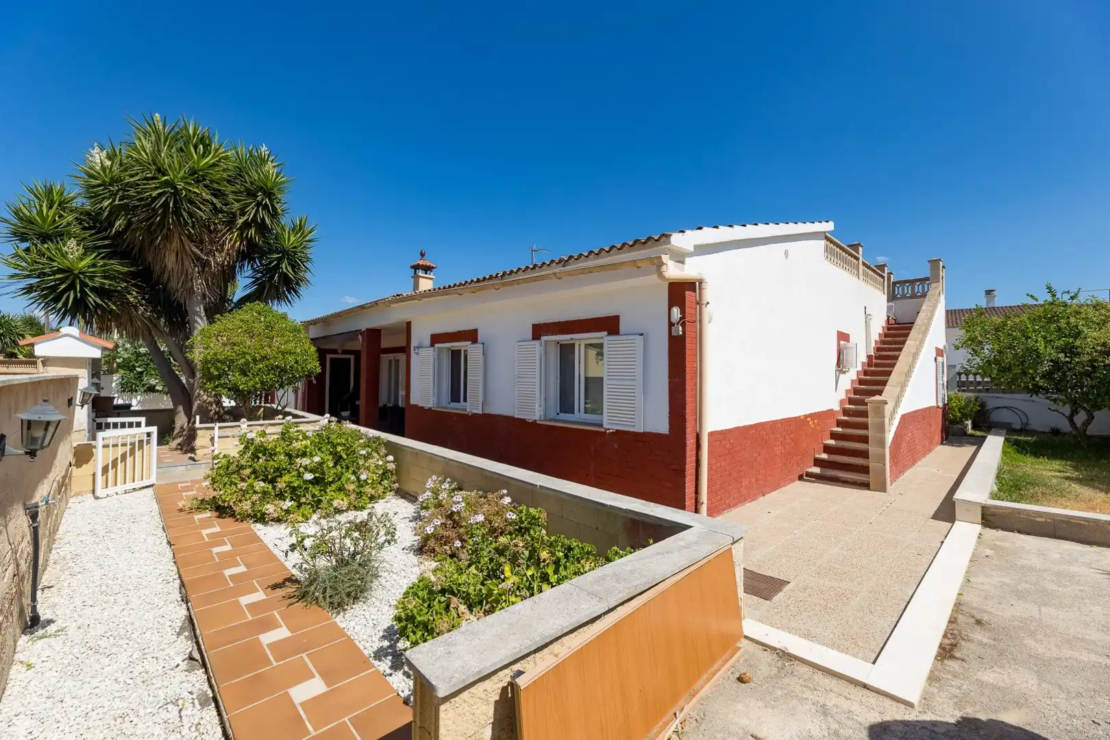 Vista exterior de Casa o xalet en venda en Llucmajor amb Aire condicionat, Calefacció i Jardí privat