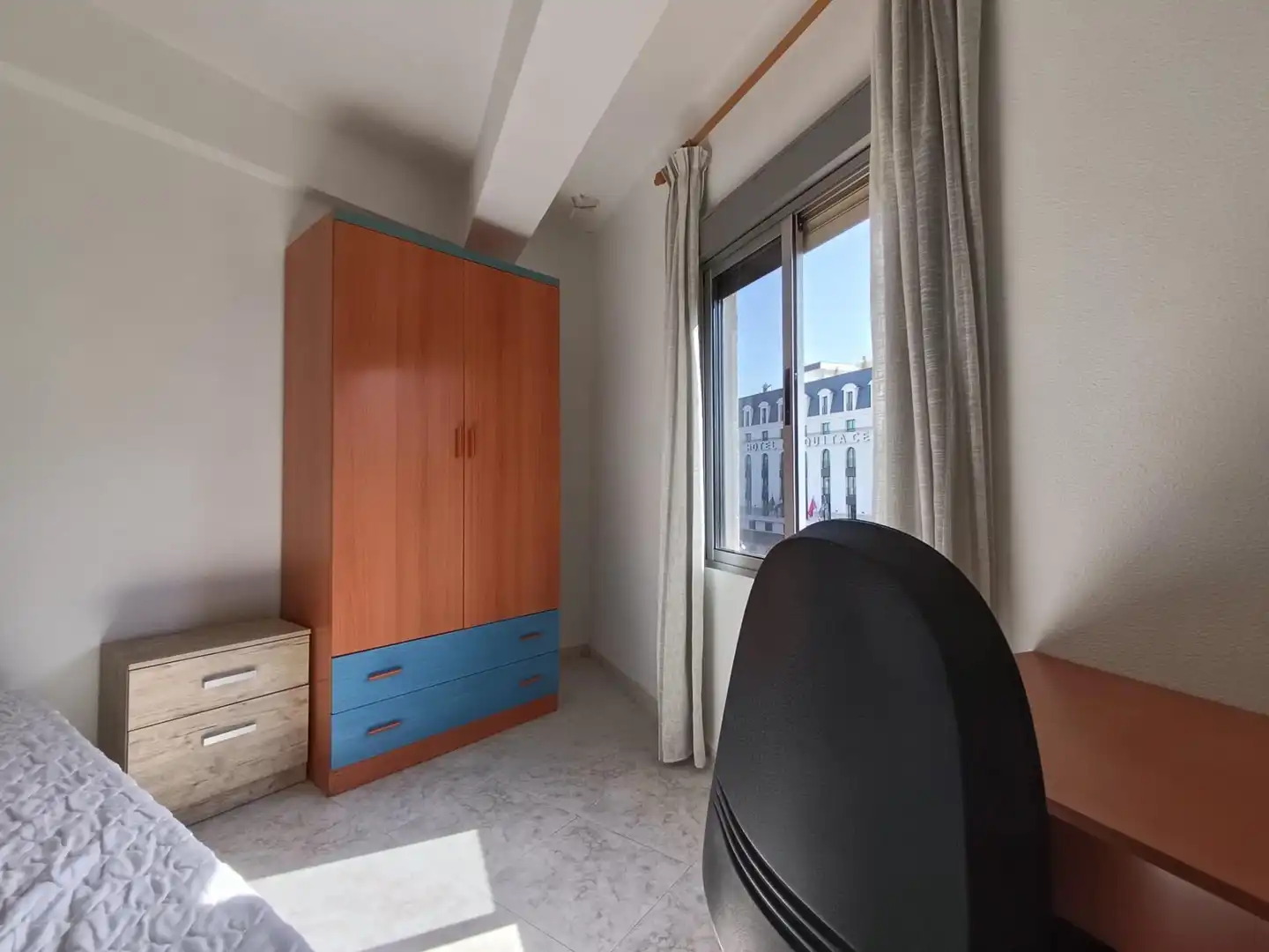 Bedroom of Flat for sale in Córdoba  with Air Conditioner, Terrace and Furnished