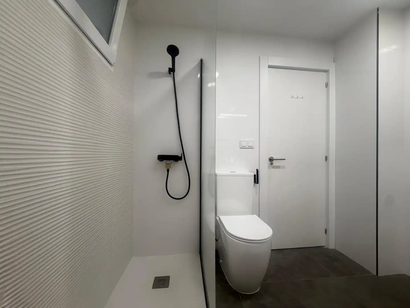 Badezimmer von Erdgeschoss zum Verkauf in Alicante / Alacant mit Möbliert