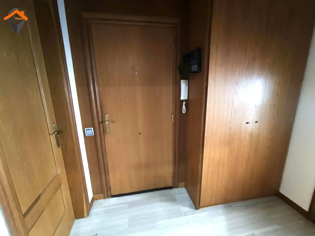 Wohnung zum Verkauf in Sabadell mit Klimaanlage, Heizung und Parkett