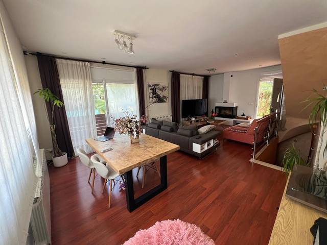 Casa-chalet en Venta en Carrer l'Arboç en Calafell Park