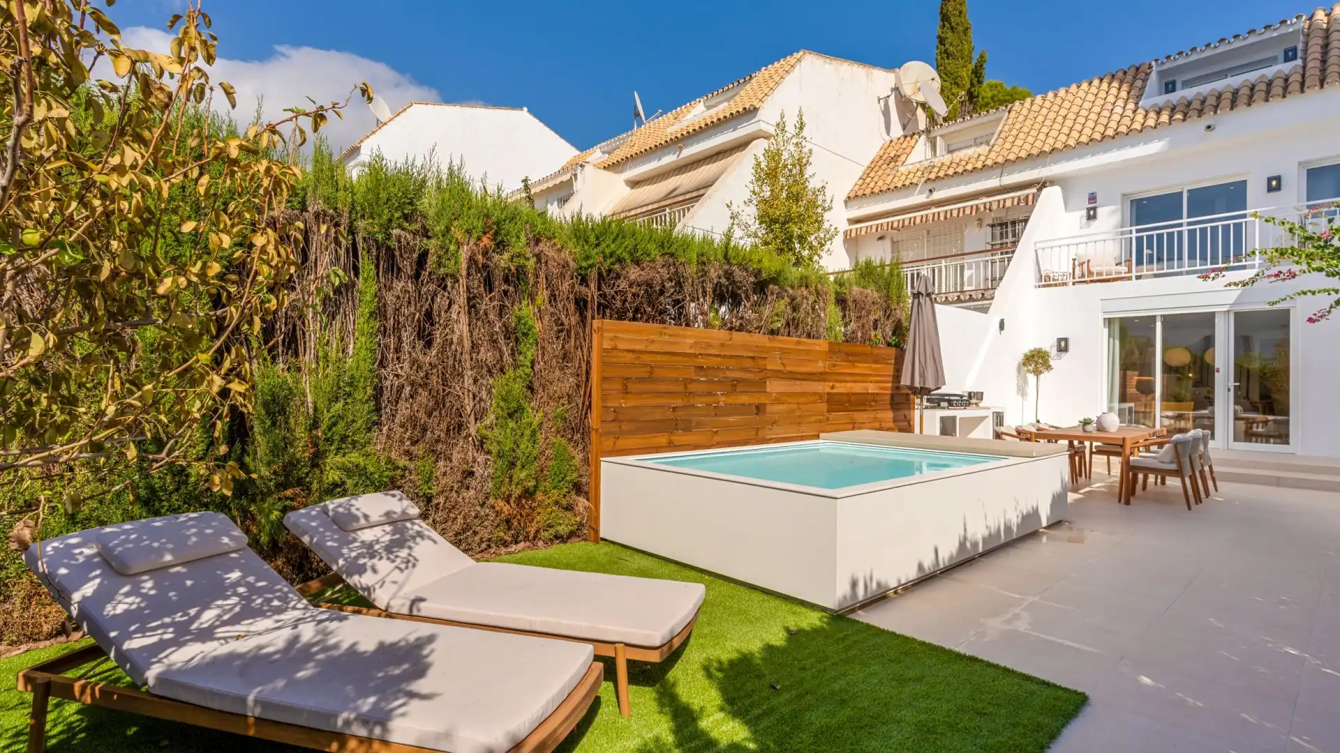 Garden of Single-family semi-detached for sale in Marbella  with Air Conditioner and Swimming Pool