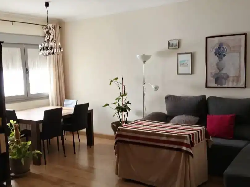 Sala de estar de Piso para compartir en Almendralejo con Aire acondicionado, Parquet y Amueblado