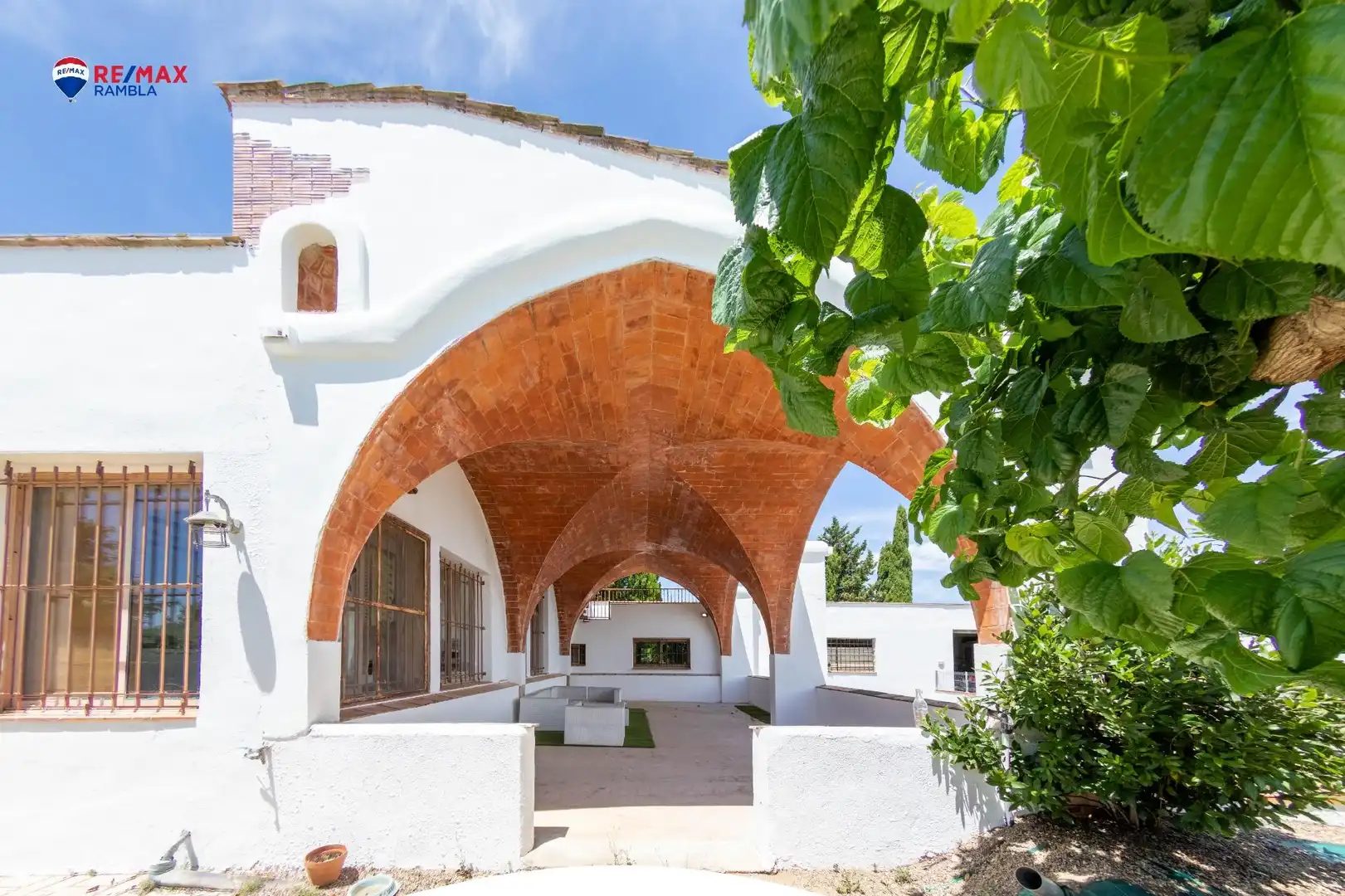 Vista exterior de Finca rústica en venta en Montbrió del Camp