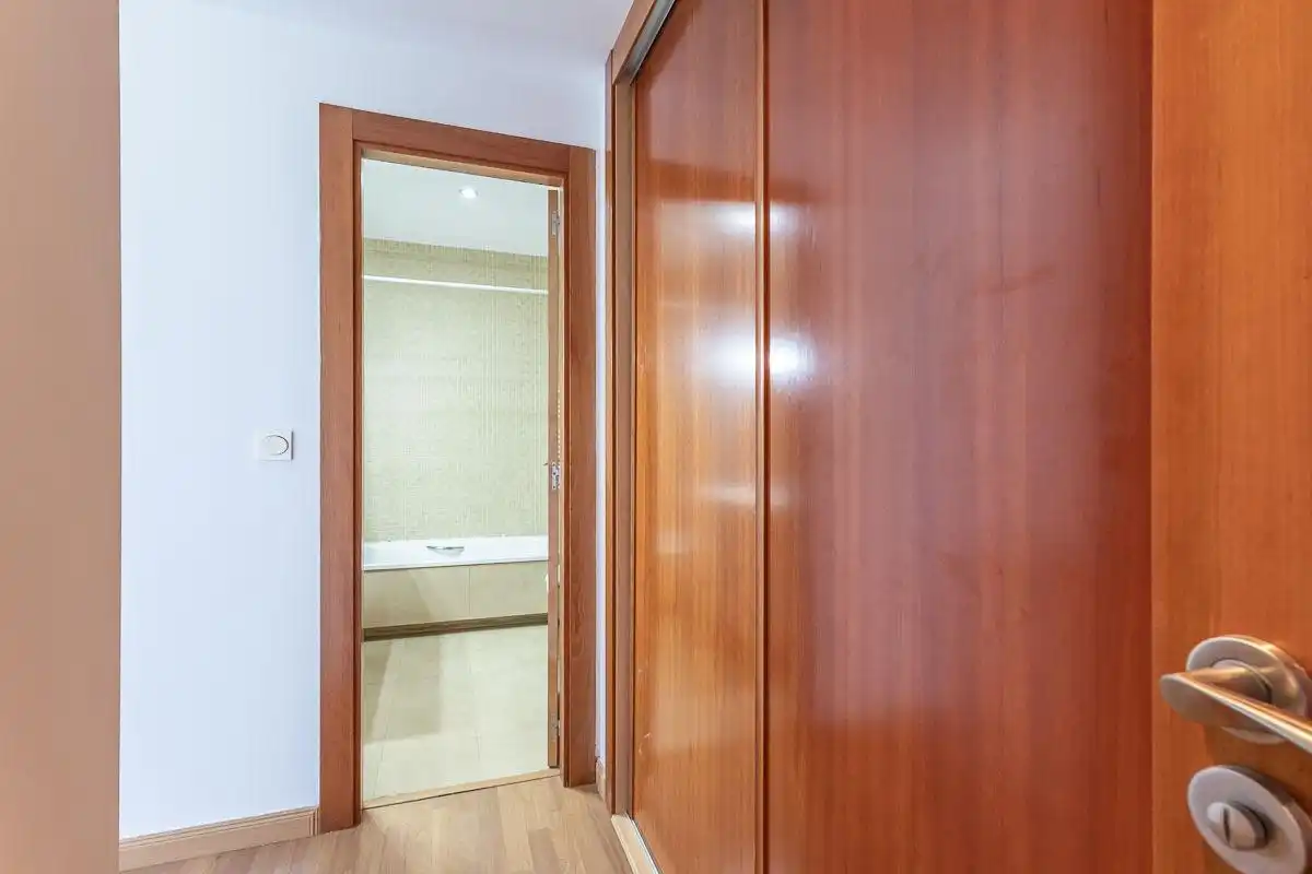 Piso de alquiler en Granada con Calefacción, Terraza y Trastero