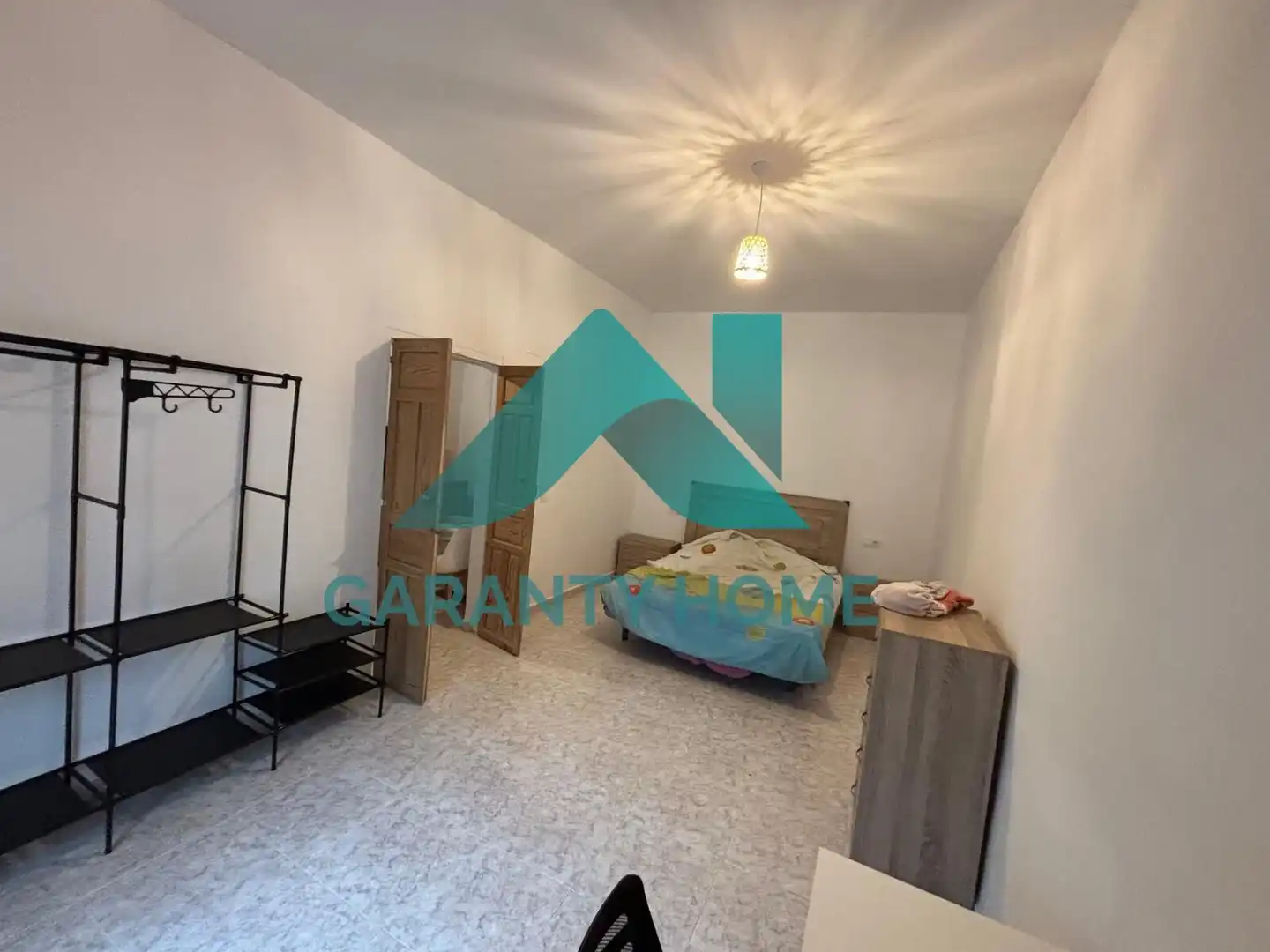 Bedroom of Flat for share in Cáceres  with Balcony