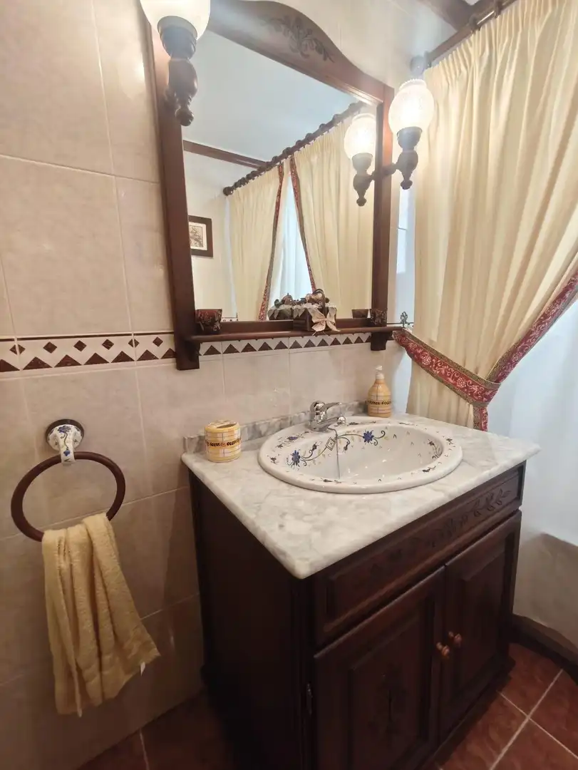 Baño de Piso en venta en Petrer con Aire acondicionado, Balcón y Alarma