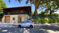 Vista exterior de Casa o xalet en venda en Lobios amb Jardí privat
