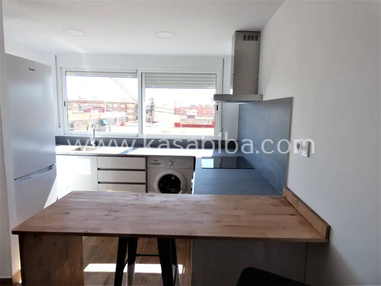 Küche von Wohnung zur Miete in Valencia mit Klimaanlage, Heizung und Terrasse