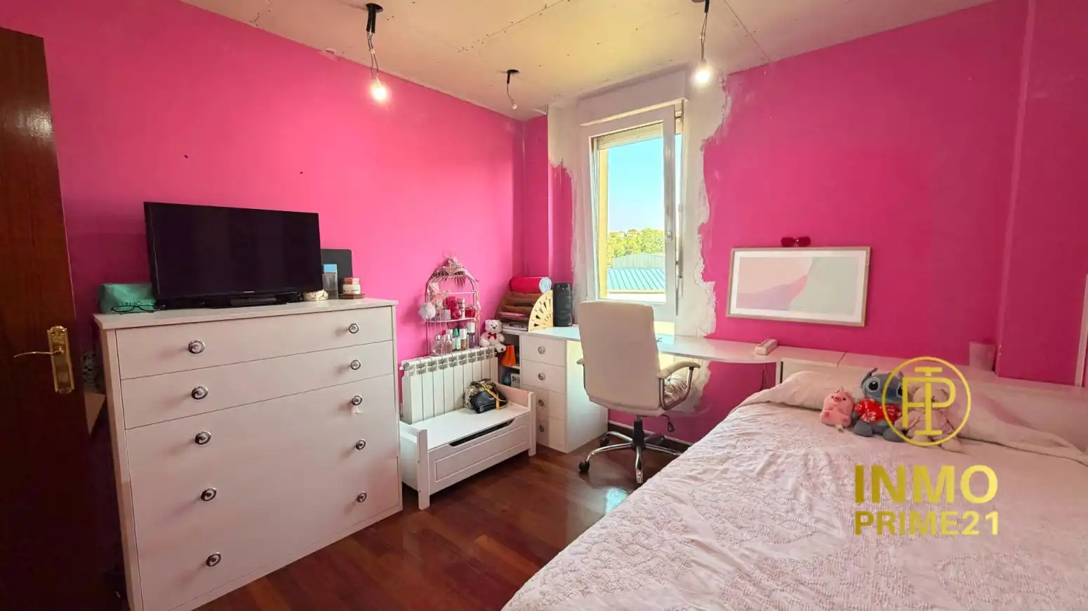 Bedroom of Flat for sale in Santander  with Heating, Parquet flooring and Swimming Pool