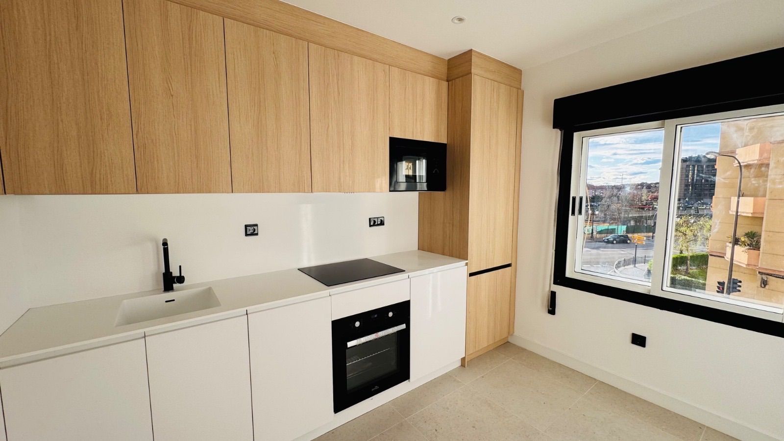 Apartment to rent in Francisco Cambo, Vallobín