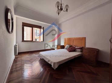 Piso con ascensor en venta en Calle Magallanes