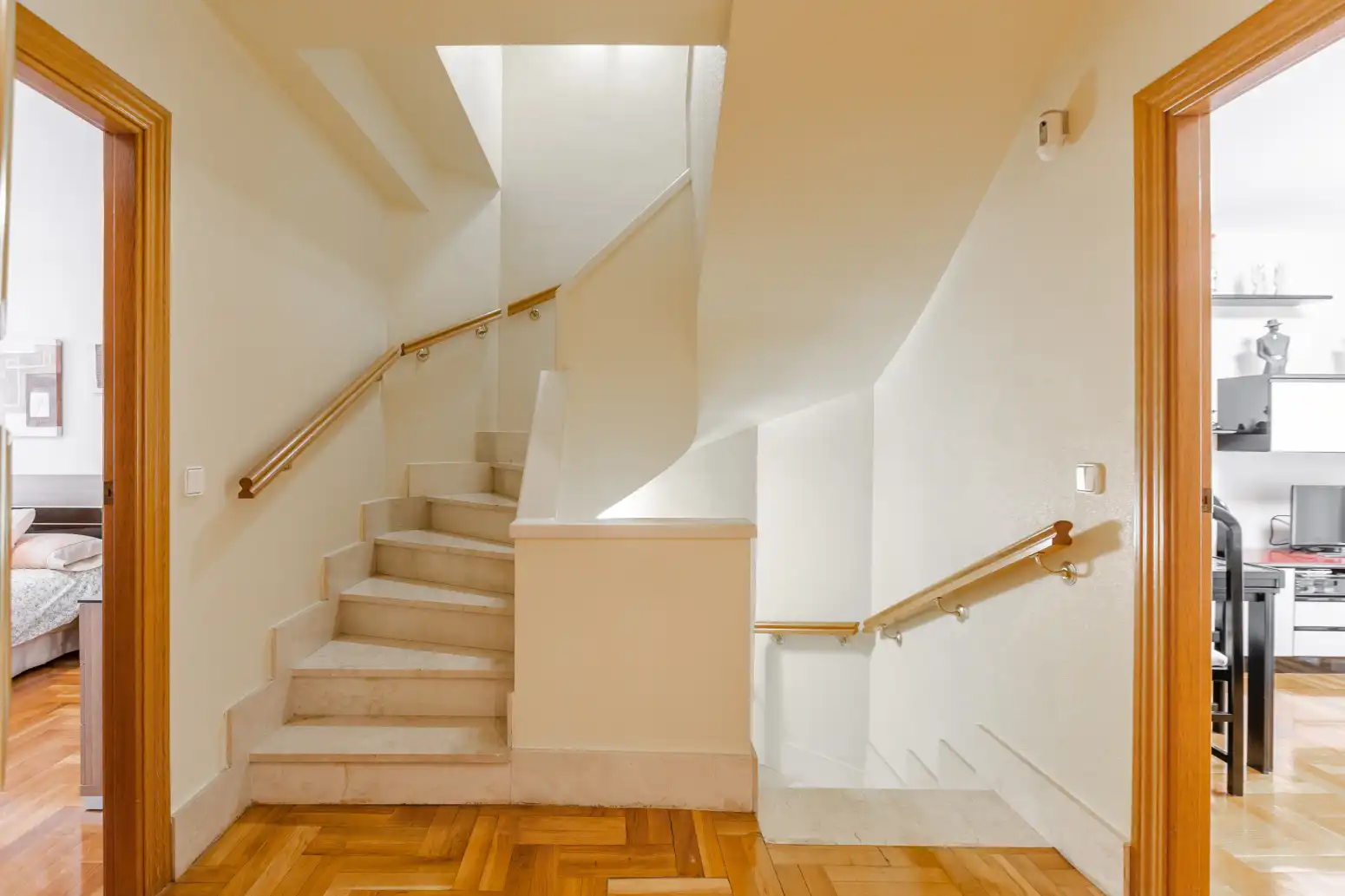 Casa adosada en venta en Barañáin / Barañain con Calefacción, Jardín privado y Parquet
