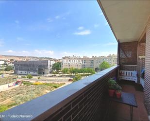 Exterior view of Flat for sale in Tudela  with Air Conditioner and Terrace
