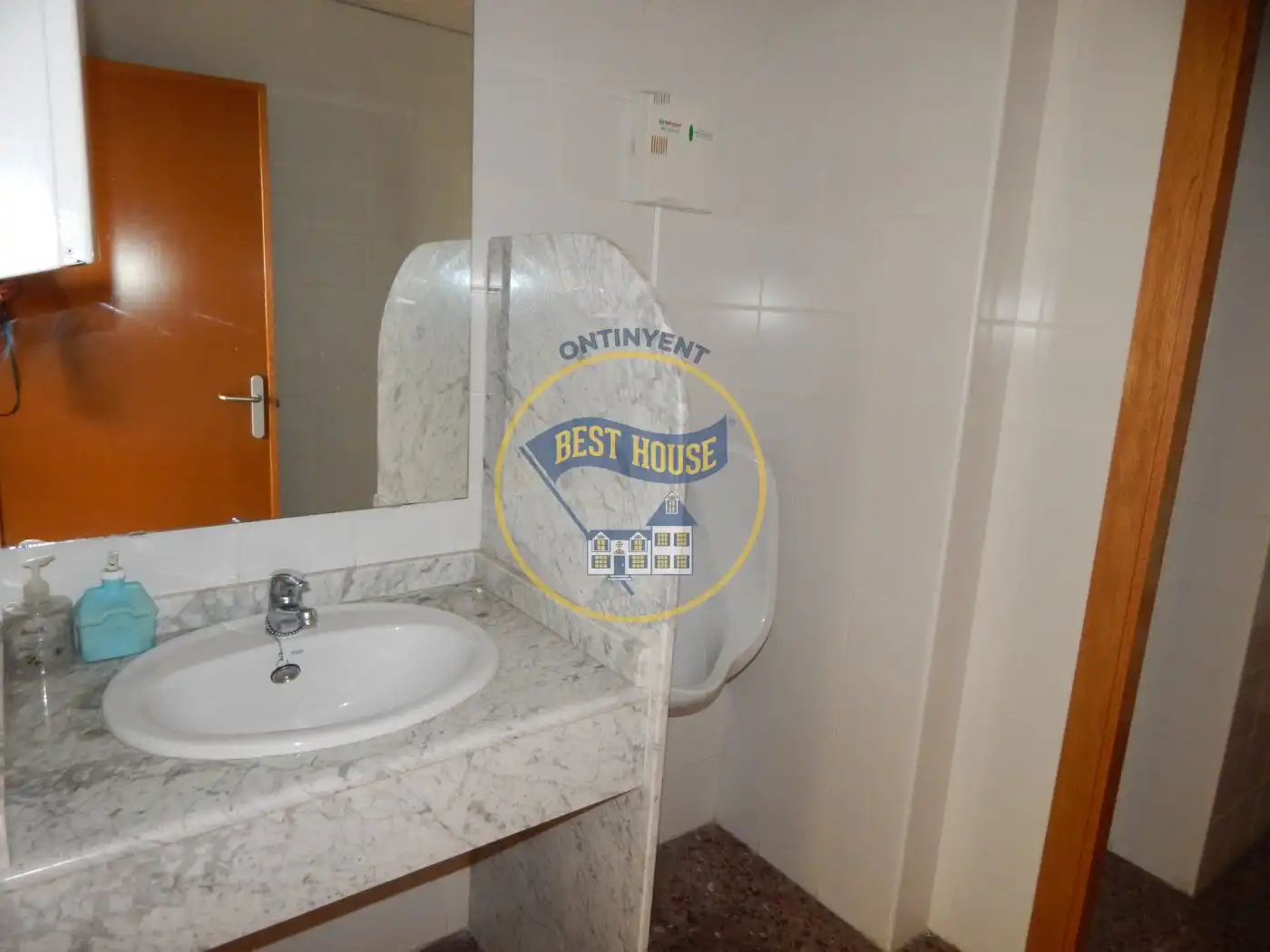 Business premises for sale in Sant Josep - Zona Hospital, imagen 10