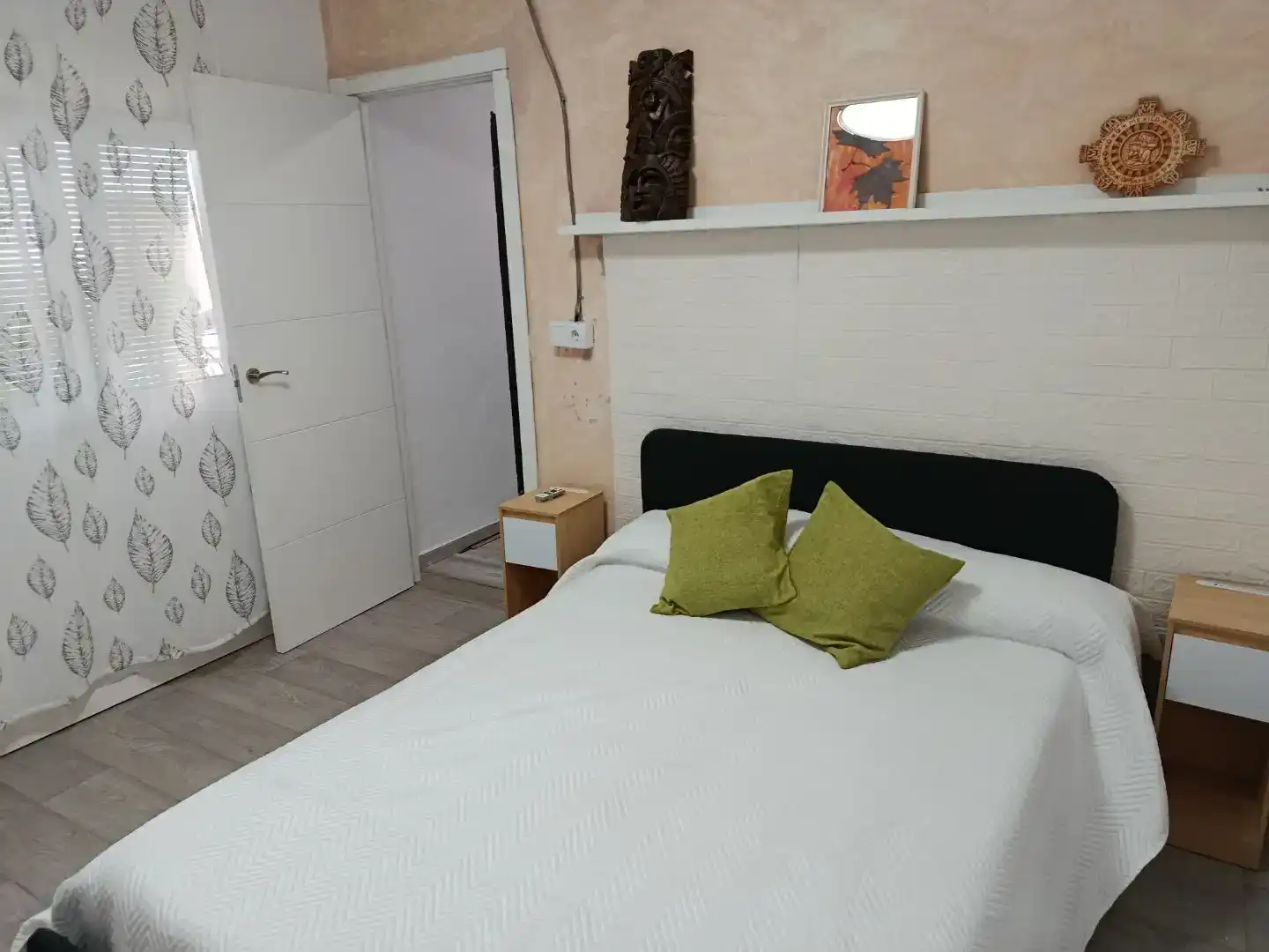 Habitación de Casa adosada en venta en Chipiona