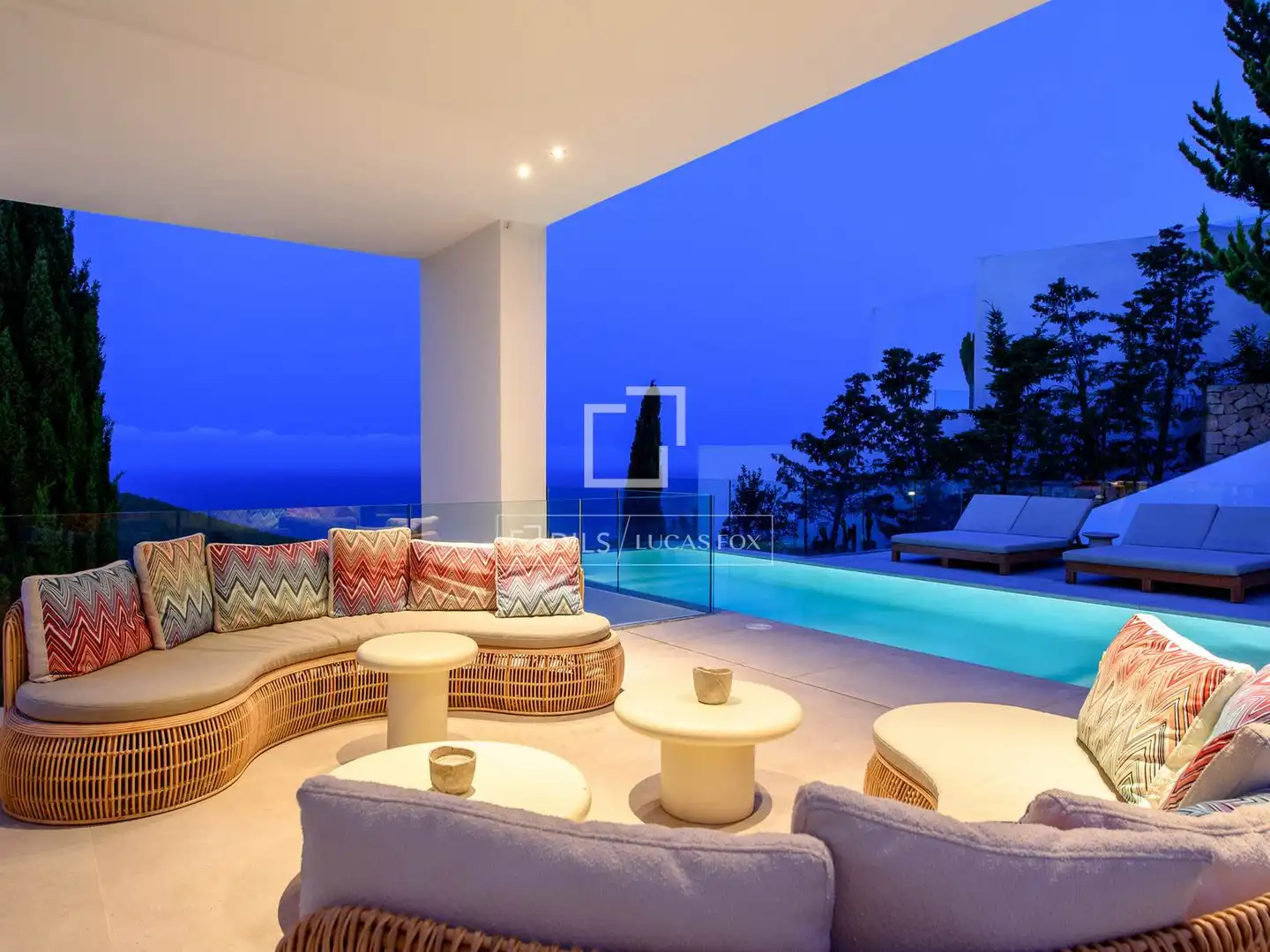 Terrace of Houses for sale in Santa Eulària des Riu  with Air Conditioner and Swimming Pool