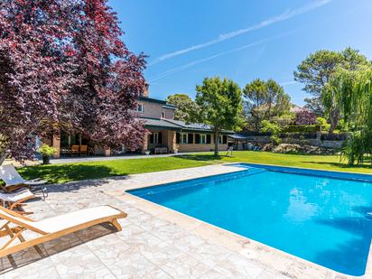 Jardí de Casa o xalet de lloguer en Villaviciosa de Odón amb Aire condicionat, Terrassa i Piscina