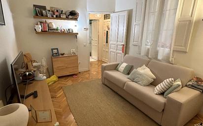 Sala d'estar de Pis de lloguer en  Madrid Capital amb Aire condicionat, Calefacció i Parquet