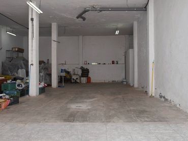 Local comercial en venda a San Isidro