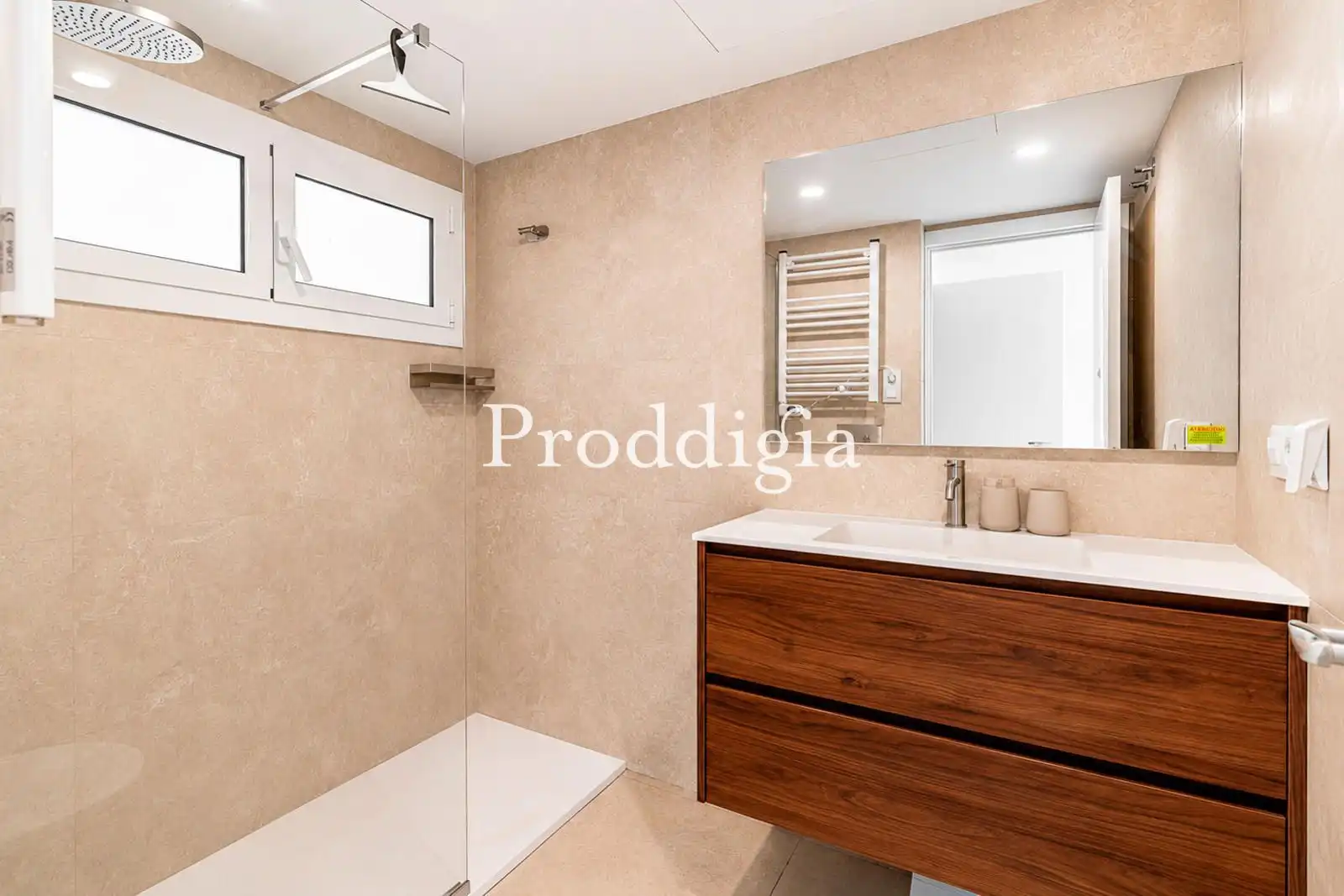 Baño de Piso en venta en Rubí con Aire acondicionado, Calefacción y Terraza