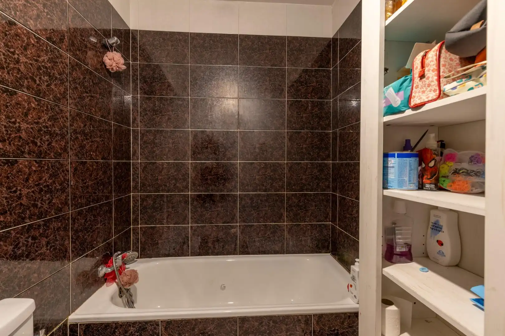 Baño de Piso en venta en Fuente Vaqueros con Aire acondicionado y Balcón
