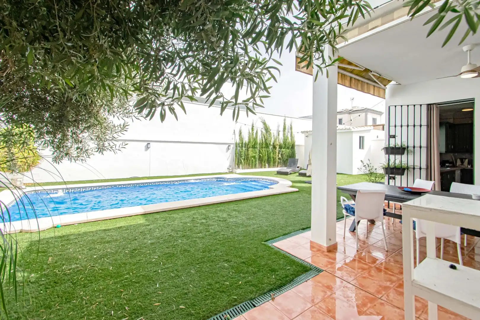 Piscina de Casa o xalet en venda en Burguillos amb Aire condicionat, Jardí privat i Terrassa