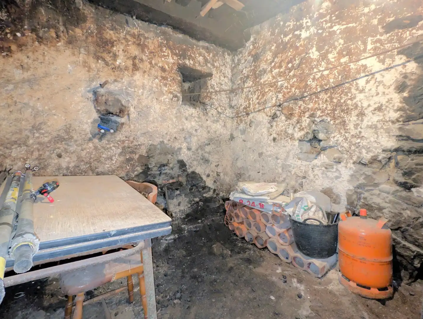 Finca rústica en venda en Aller amb Jardí privat