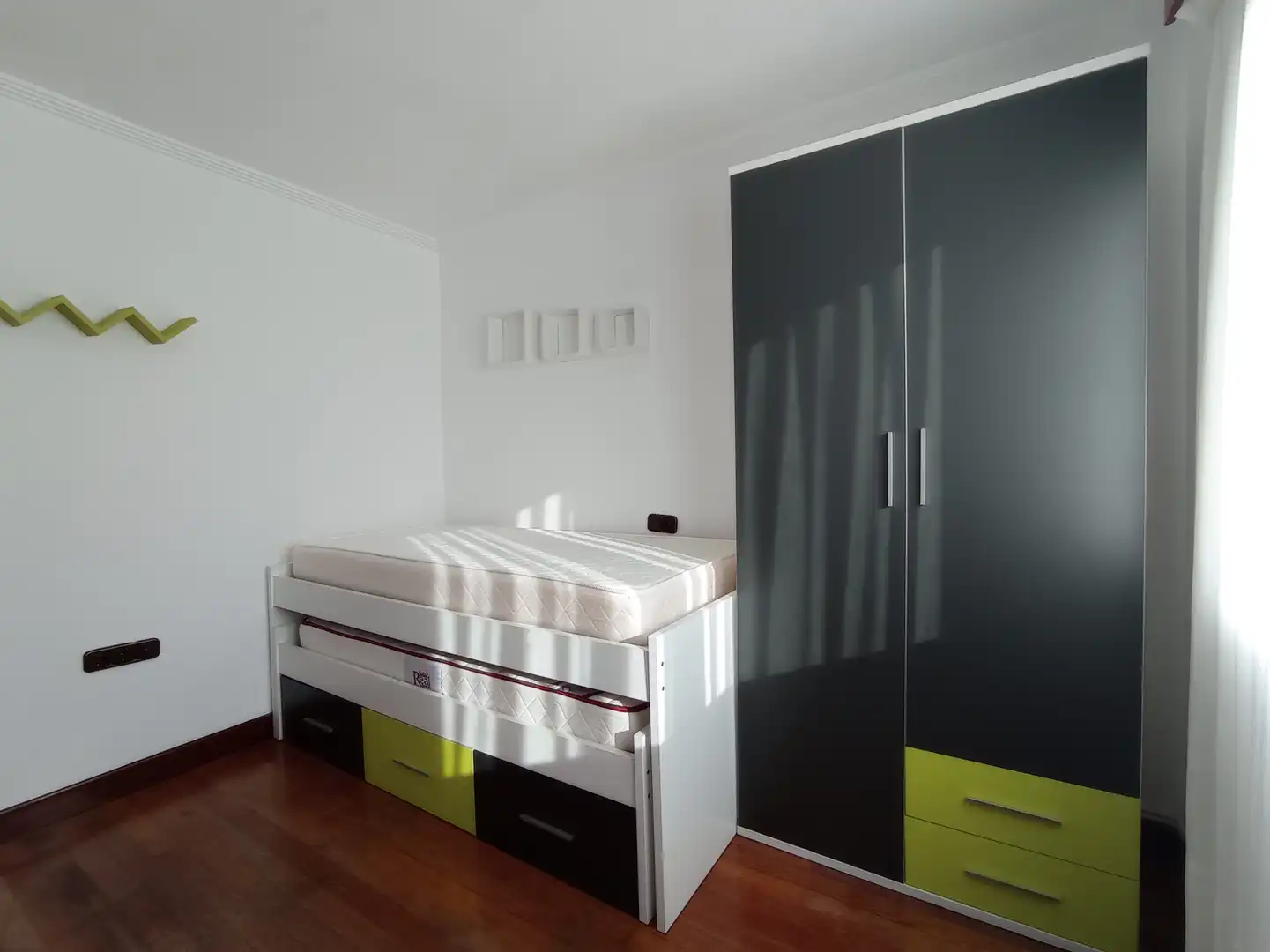 Bedroom of Flat for sale in Etxebarri  with Heating, Terrace and Storage room