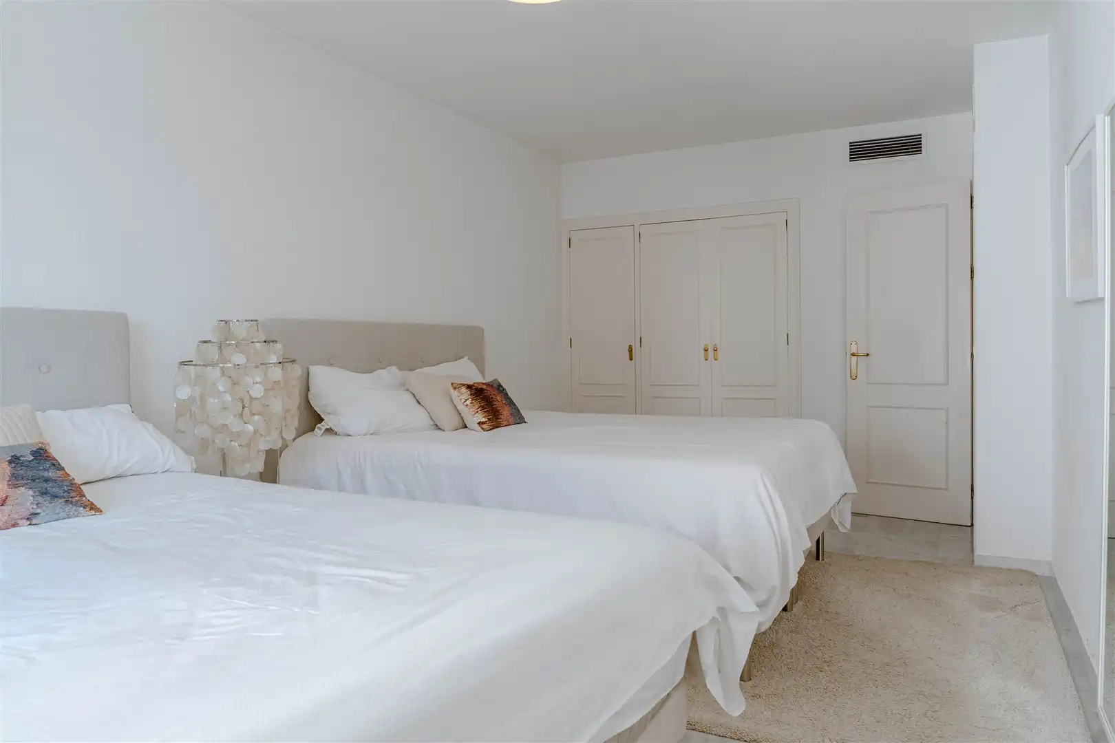 Dormitori de Apartament en venda en Estepona