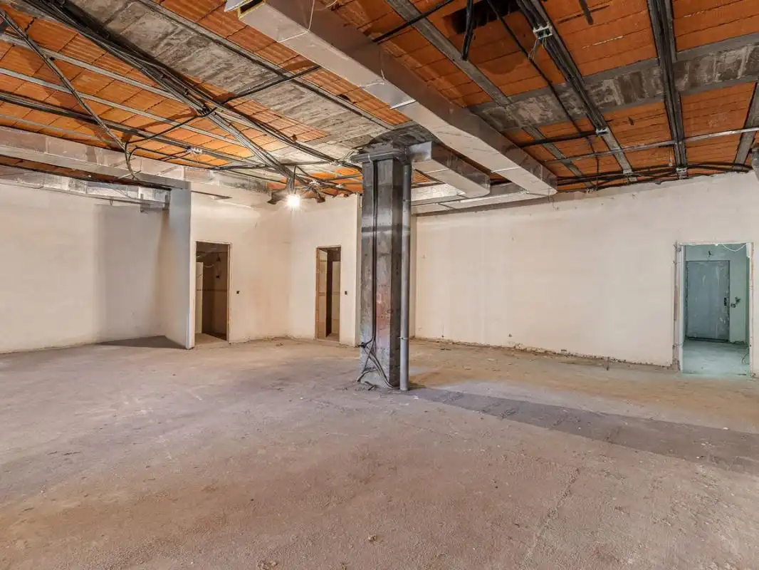 Commercial properties for sale in Coslada  with Heating and Terrace