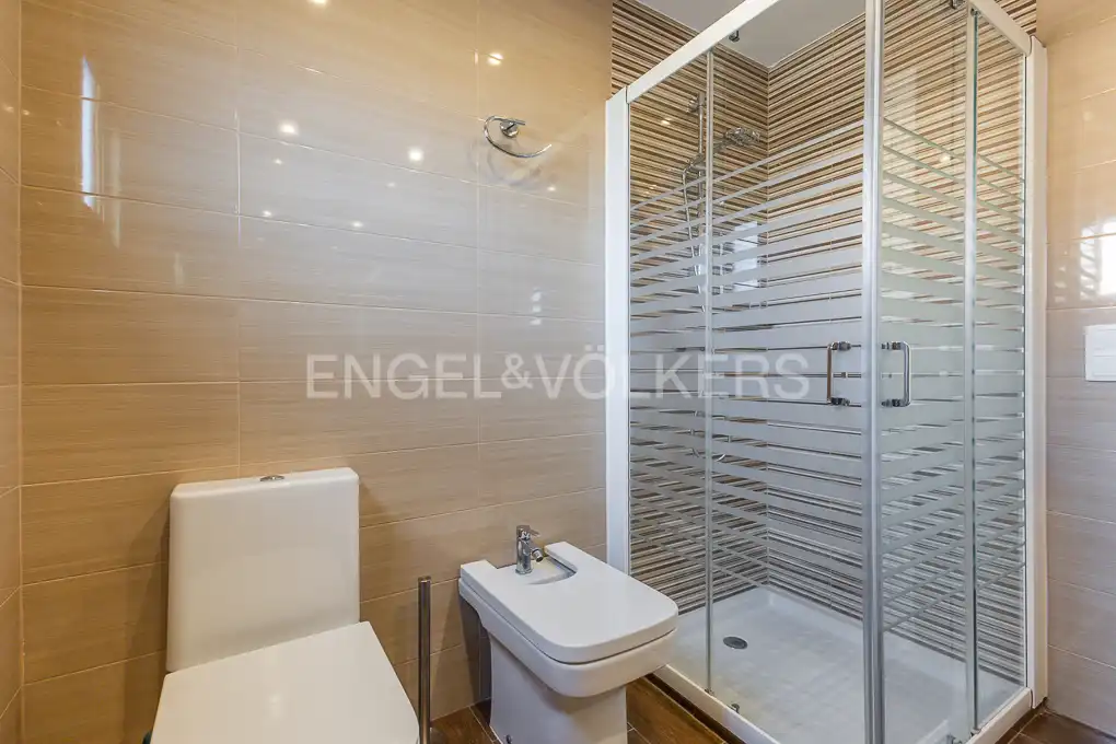 Bathroom of Houses for rent in Castellón de la Plana / Castelló de la Plana  with Air Conditioner, Heating and Private garden