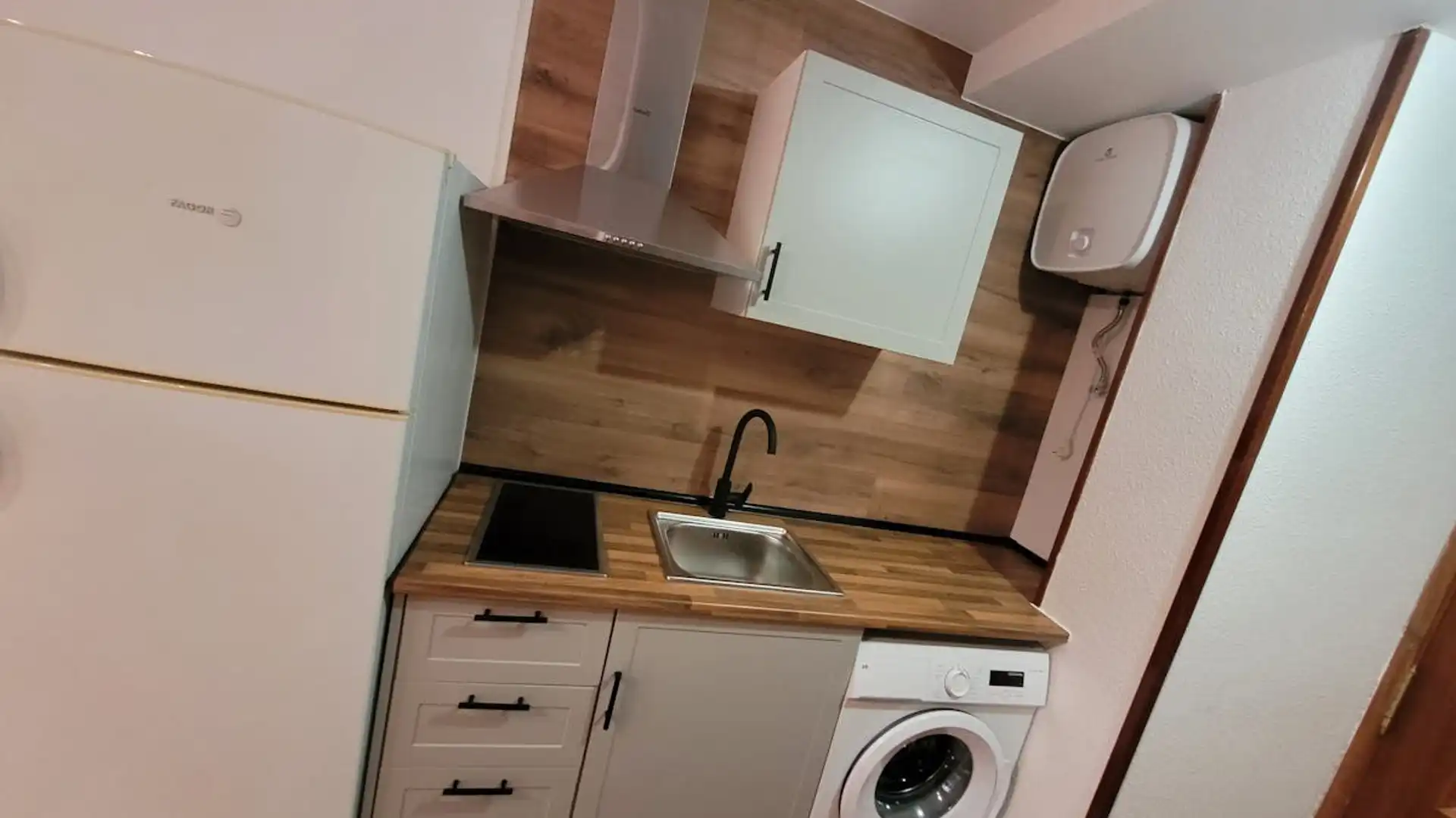 Küche von Wohnung zur Miete in Valladolid Capital mit Heizung, Möbliert und Waschmaschine