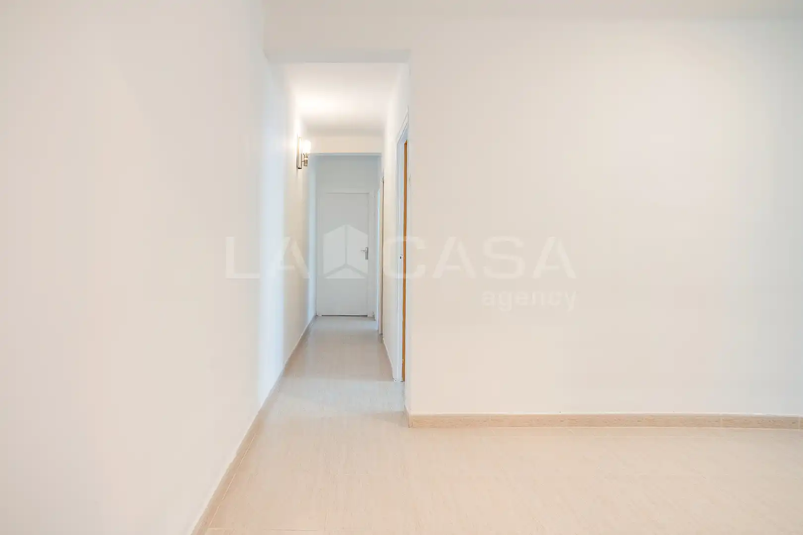 Flat for sale in Cornellà de Llobregat  with Heating