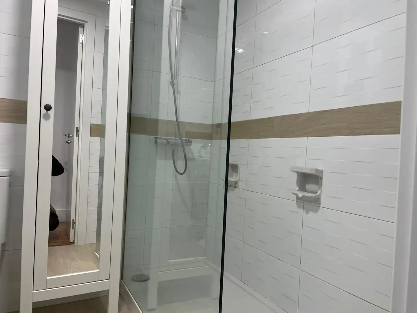 Badezimmer von Wohnung zur Miete in Madrid mit Heizung