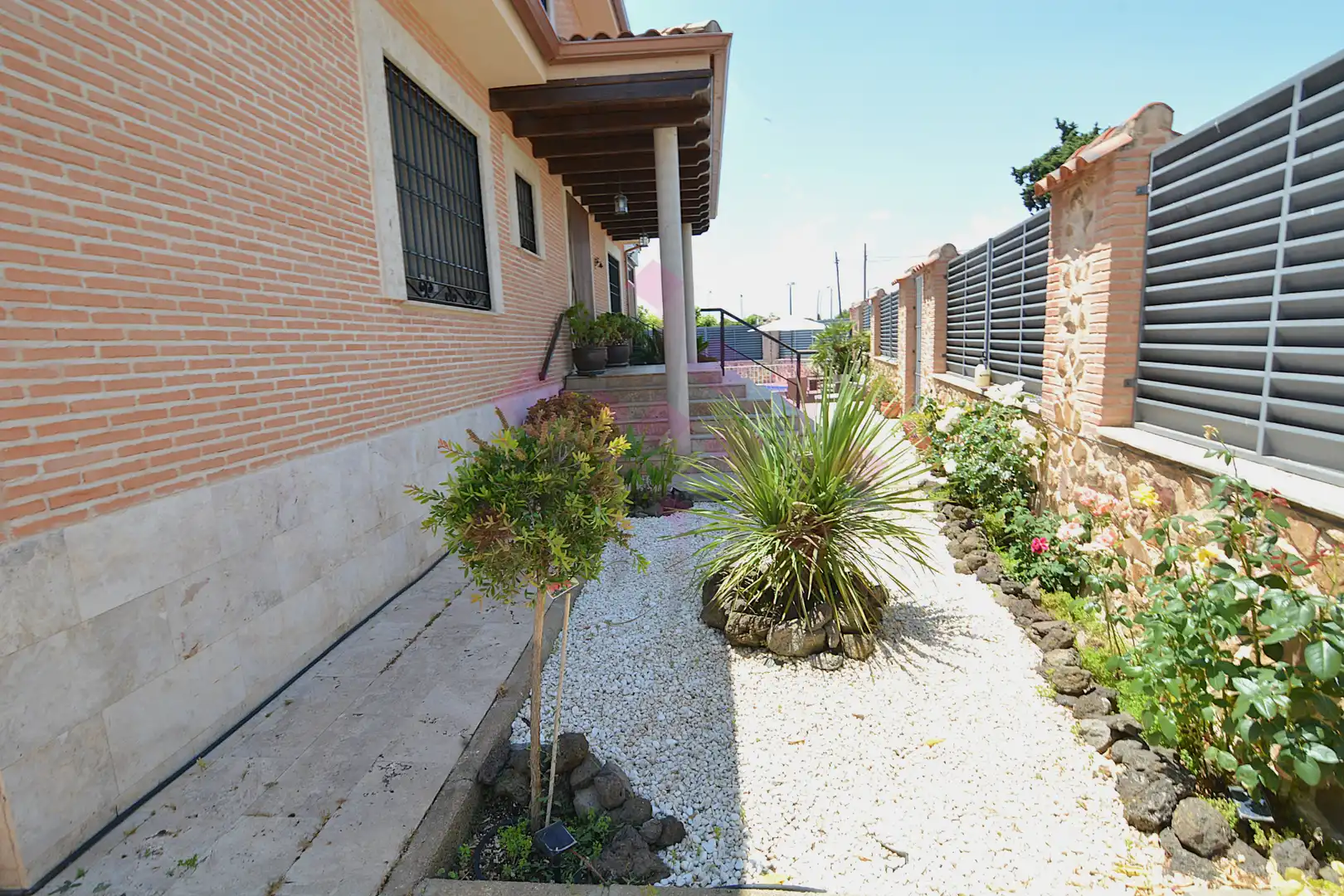 Terrassa de Casa o xalet en venda en Ciudad Real amb Aire condicionat, Calefacció i Jardí privat