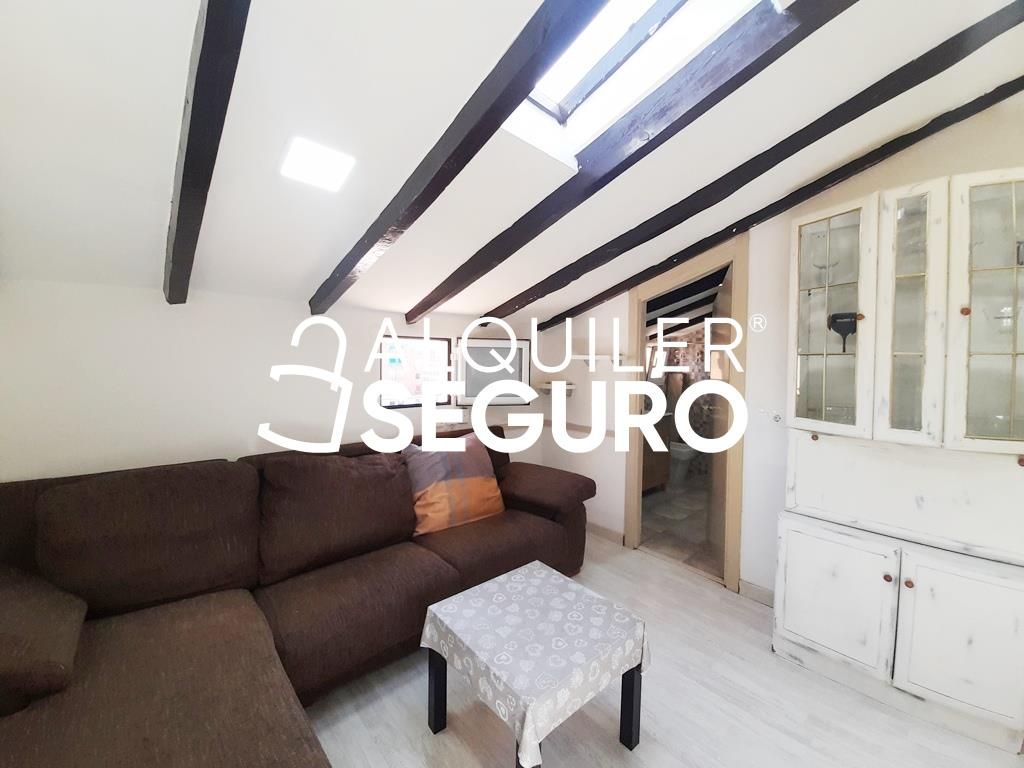 Sala de estar de Piso de alquiler en  Madrid Capital con Aire acondicionado, Calefacción y Terraza