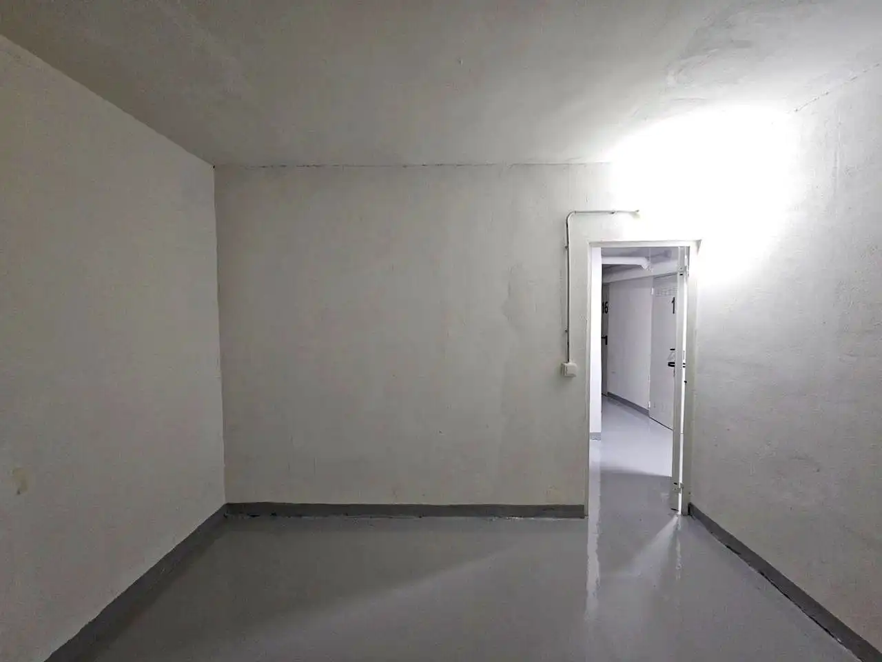 Storage room for sale in Sevilla