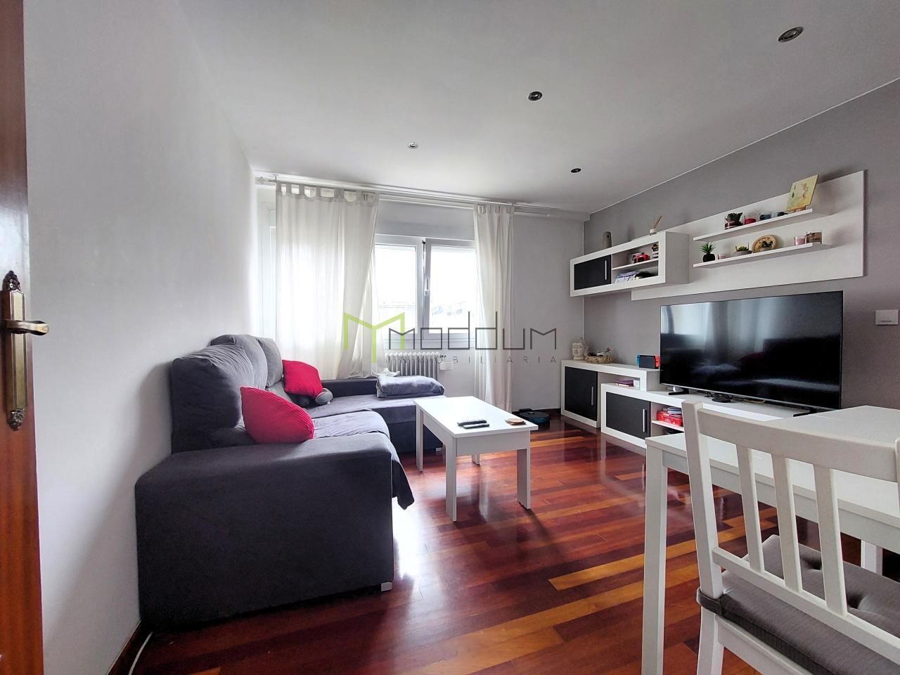 Flat for sale in O Milladoiro