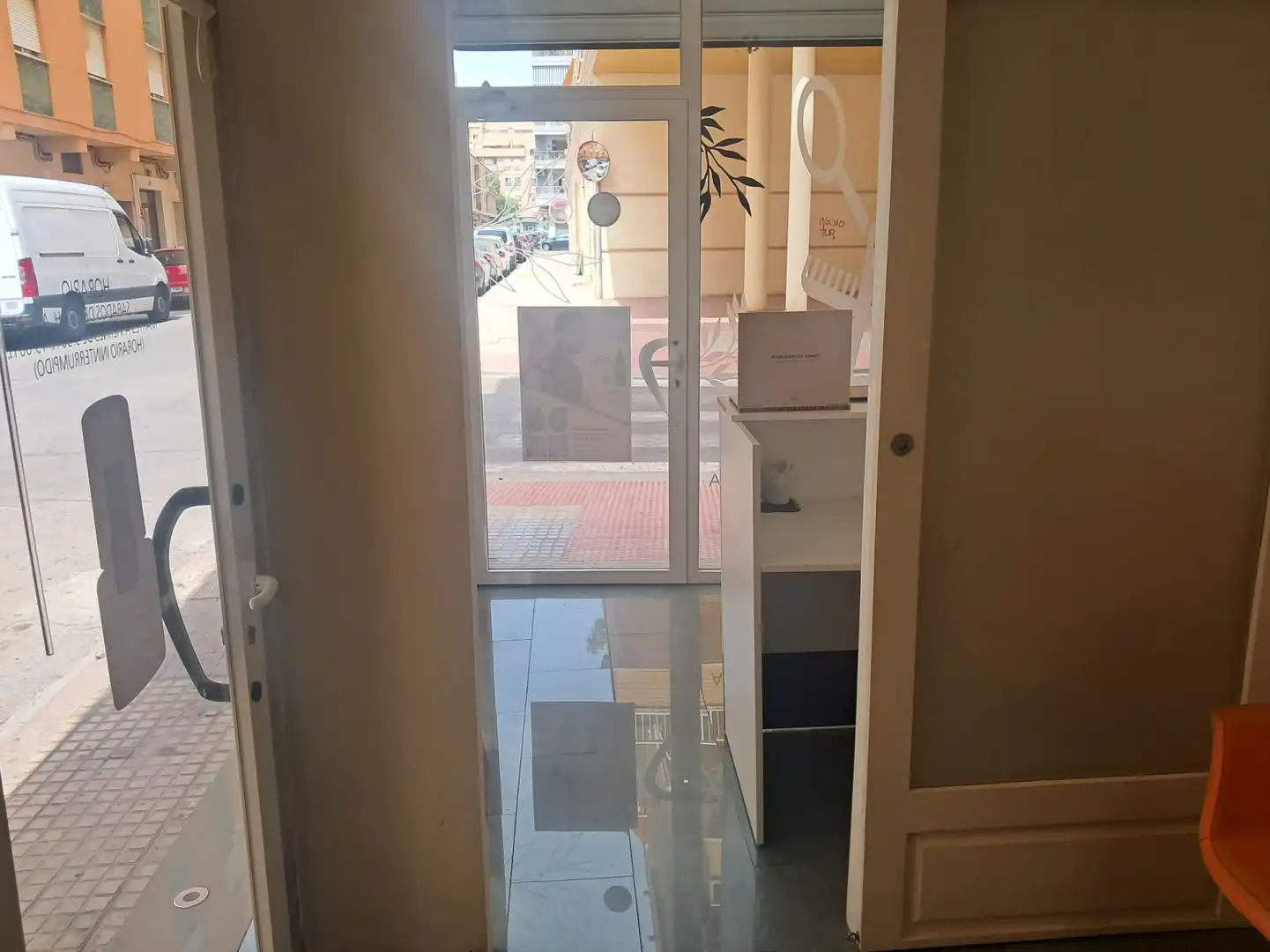 Local de alquiler en Zaragoza con Aire acondicionado