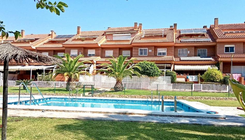 Foto 1 de Casa adosada en venda a Carrer Pintor Peyret, 321, Ciudad Jardín, Alicante