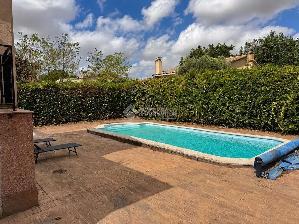 Piscina de Casa o chalet en venta en Ciruelos con Calefacción, Piscina y Balcón
