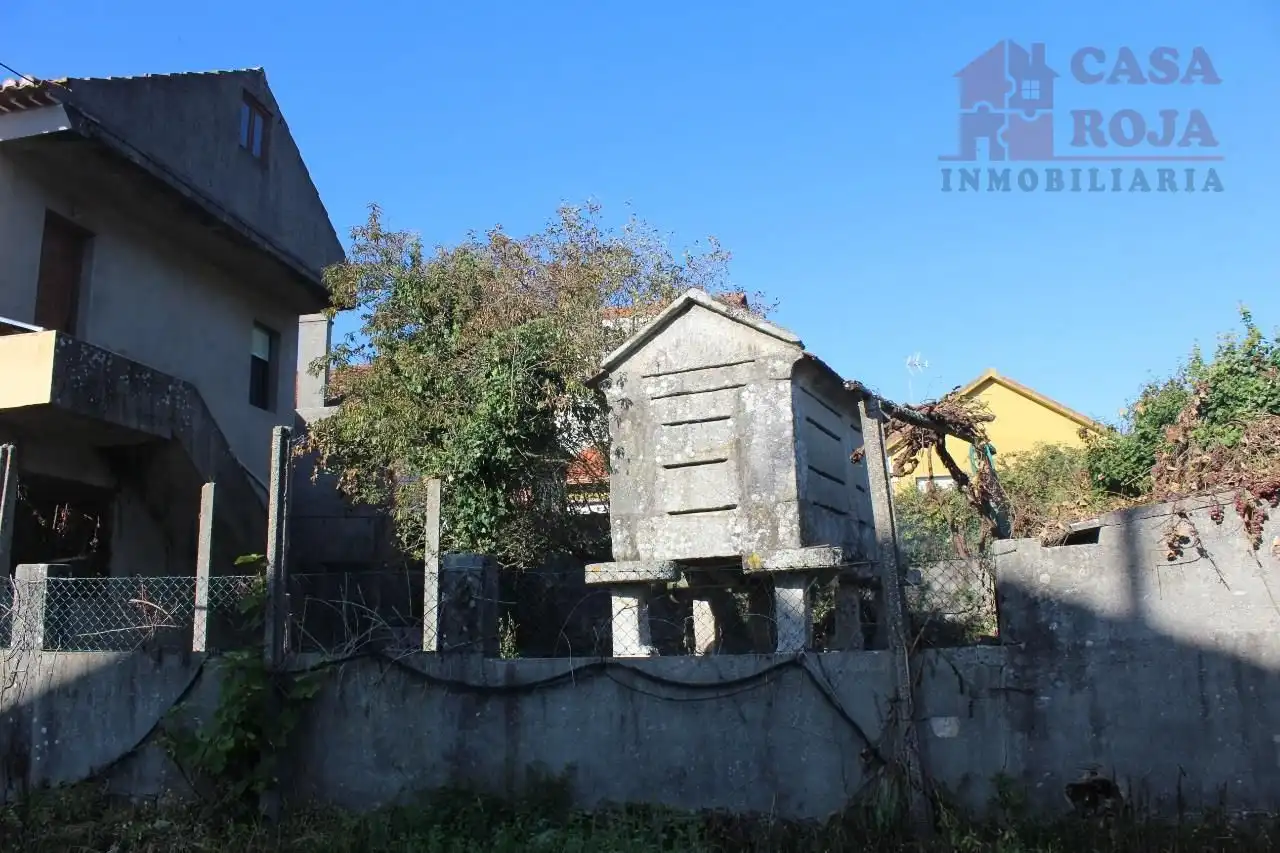 Vista exterior de Casa o xalet en venda en Cangas  amb Traster