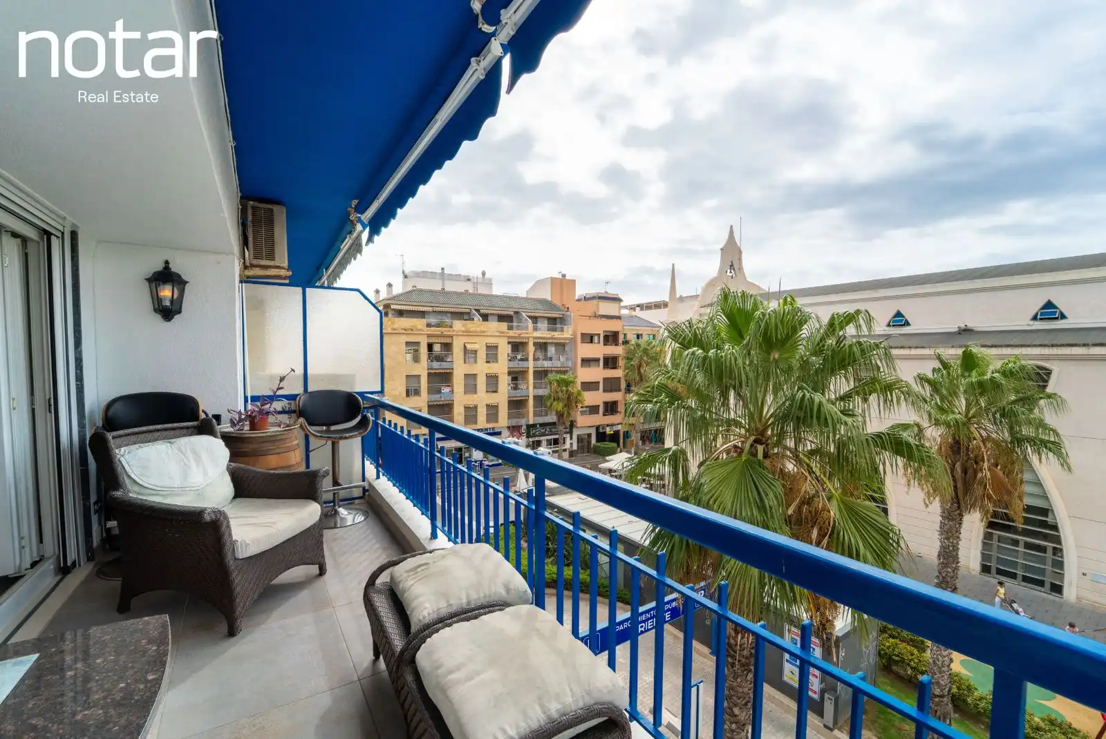 Apartament amb ascensor en venda a Torrevieja Centro