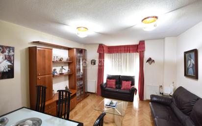 Living room of Flat for sale in  Madrid Capital  with Air Conditioner, Heating and Terrace