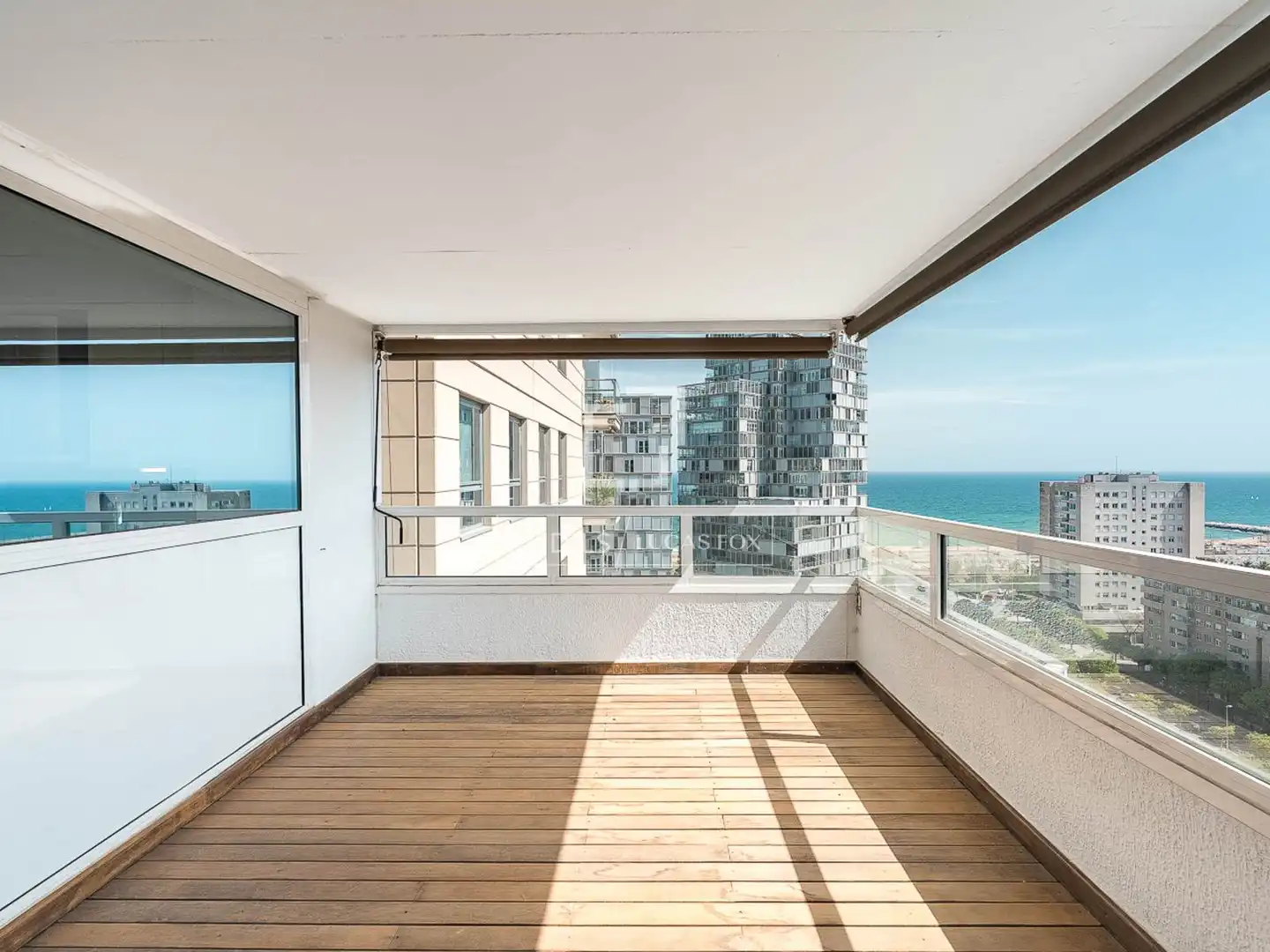 Terrasse von Wohnung zum Verkauf in Barcelona mit Klimaanlage, Heizung und Abstellraum