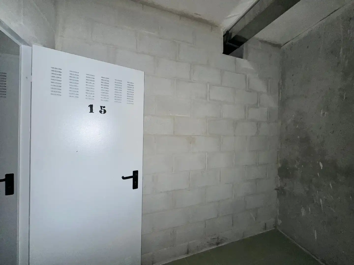 Parking de Piso en venta en Ávila con Terraza y Trastero