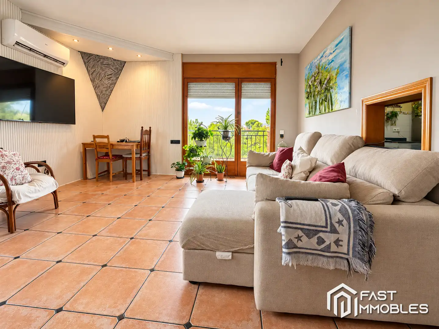 Sala de estar de Casa adosada en venta en Ponent